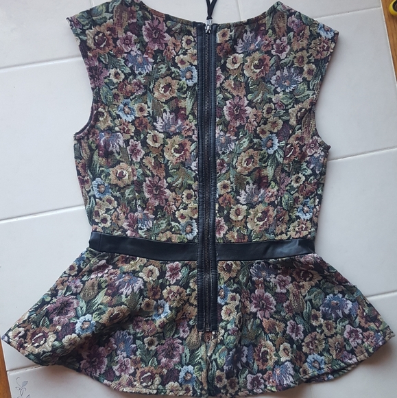 BCBGeneration Top - Picture 3 of 4